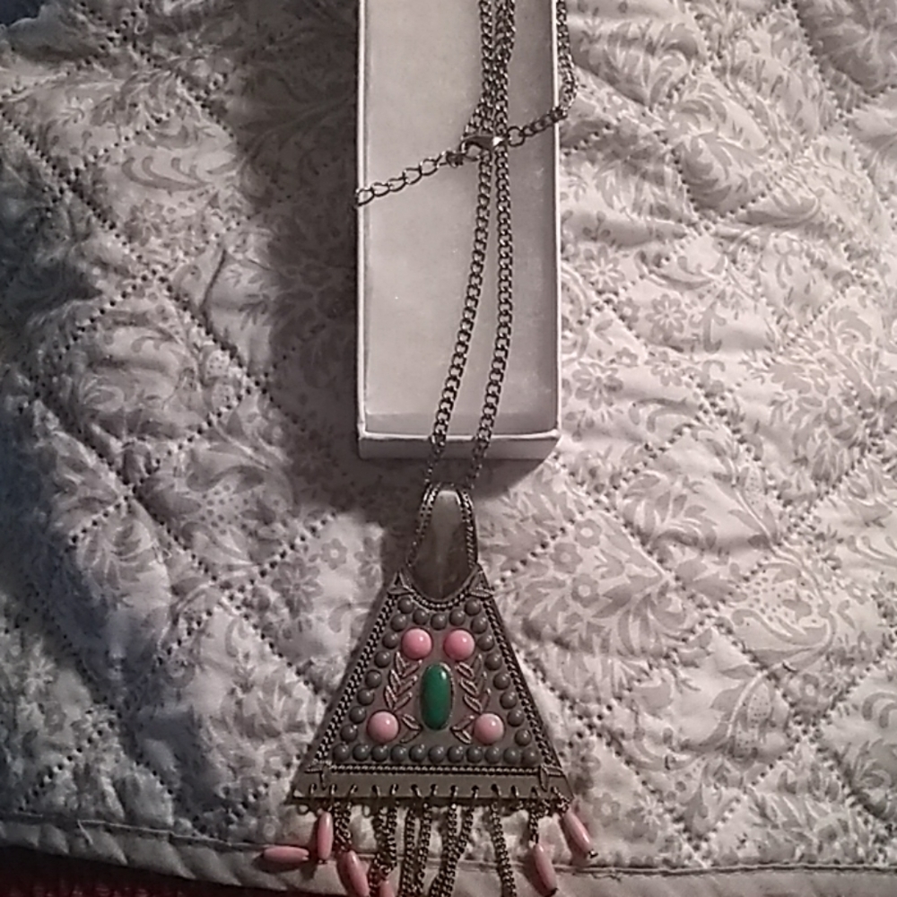 Beautiful Vintage Necklace